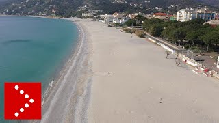 Il drone sorvola Spotorno spiagge chiuse e deserte [upl. by Tull22]