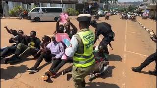 SECURITY INJURES AND SEVERAL YOUTHS AS THEY TRIED TO MARCH TO PARLIAMENT IN PROTEST OVER GRAFT [upl. by Nylidnam678]