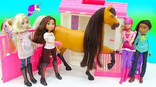 Giant Spirit Riding Free Lucky Feeding Horse Set [upl. by Aicener263]