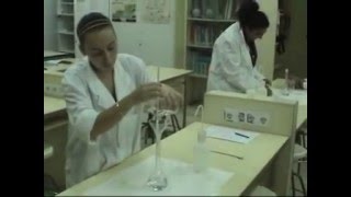 Preparación de disolucións Prácticas de química en galego [upl. by Atiuqa]