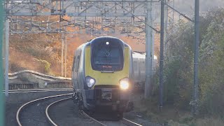 Double Avanti Super Voyager passes Tring 201124 [upl. by Assitruc]