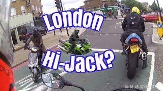 Motorcycle Theft London Attempted bike jacking on South circular SE23 1 [upl. by Tnemelc]