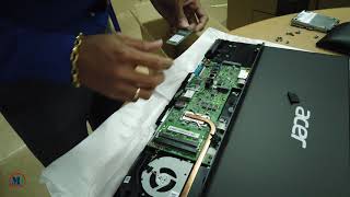 how to upgrade ssd 256gb All in One Acer Aspire C22963 [upl. by Landel]