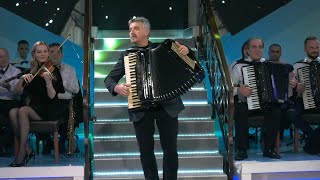 DRAGAN STOJKOVIĆ BOSANAC  Konjičko kolo  FESTIVAL NARODNE MUZIKE BIHAĆ 2021 [upl. by Novello667]