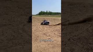 How does a remotecontrolled motorcycle turn without falling Remotecontrolled motorcycle offr [upl. by Nayar738]