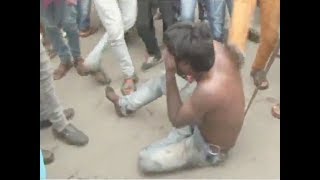 On cam Mob brutally thrashes chain snatcher in Rajasthan’s Bhilwara [upl. by Anyk]