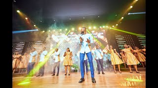 CHORAL HIGHLIFE PRAISE MEDLEY  Ayeyi Ndwom Concert  VocalEssence Chorale Ghana [upl. by Ayel]