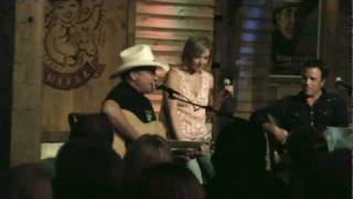 Mark Chesnutt amp Amber Digby singing quotA Couple More Yearsquot [upl. by Jehoash]