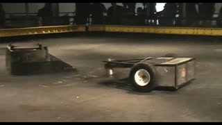 Tombstone VS Mad Mer BattleBots NPC Charity Open 2004 [upl. by Yance]