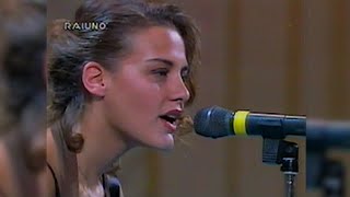 1993  HerStory  Irene Grandi debutta a Sanremo giovani col brano Un motivo maledetto [upl. by Oswin]