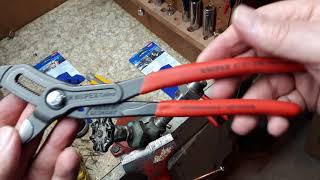 Knipex Cobra 10 inch Water Pump Pliers 87 01 250 Review [upl. by Pickett]