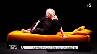 Josiane Balasko être une femme libérée [upl. by Llerrac]