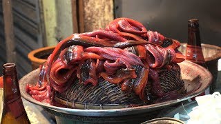 TRADITIONAL Taiwan Street Food Tour of Tainan EEL Noodles amp Milk Fish [upl. by Hansen960]