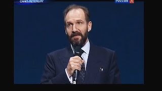 Ralph Fiennes delivers speech in Russian [upl. by Goetz]