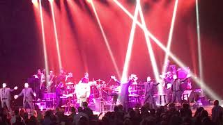 Frankie Valli performs “Let’s Hang On” at Chicagoland’s Rosemont Theatre on September 28 2019 [upl. by Sirdna819]