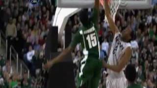 Durrell Summers dunks over Robinson [upl. by Pritchett]