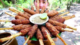 Yummy Pork Rolling Sugarcane  Pork Cooking Sugarcane  Cooking With Sros [upl. by Eninahpets415]