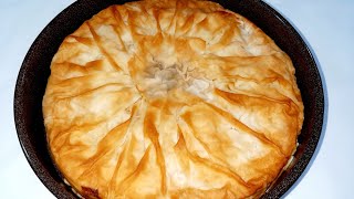 Zelnik tradicionalen makedonski Зелник традиционален македонскиTraditional Macedonian zelnik pie [upl. by Ardnovahs]