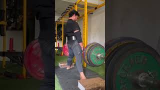 Deadlift session block deadlift heavy load training with repetitionspowerliftingmotivation liftman [upl. by Annayrb]