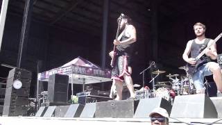 IWRESTLEDABEARONCE quotTASTE LIKE KEVIN BACONquot HD LIVE FROM VANS WARPED TOUR 2010 KC 080210 [upl. by Kcirneh]