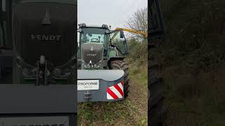 Hedging tractor fendt farming [upl. by Navinod]