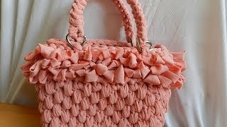 Tutorial borsa in fettuccia punto canestroBolsos de ganchilloFondo con catenella intorno [upl. by Hsekin262]