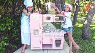 Kidkraft Kids Toy Kitchen  UnboxingReview and Pretend Cooking [upl. by Oznohpla275]