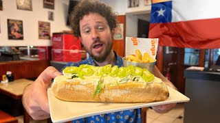 ¿Cuál es el mejor hot dog “completo” de Chile  ¡SON ENORMES 🌭🇨🇱 [upl. by Adnawahs]