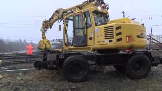 Bagger kippt in Forchheim auf Gleise [upl. by Crandale]