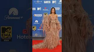 Rita Ora Stuns in a Spectacular Ashi Studio Look at the 2024 MTV EMAs – Glamour and Boldness [upl. by Semajwerdna]