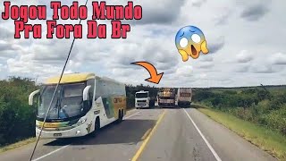 Caminhoneiro Irresponsável  Veja o Que Esse Carreteiro Fez [upl. by Irallih]