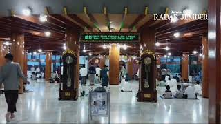 Bupati Hendy Sholat Idul Fitri di Masjid Tertua di Jember  RADAR JEMBER [upl. by Eidnas703]