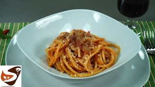 Bucatini all’amatriciana la pasta originaria di Amatrice – Primi piatti Italian spaghetti [upl. by Nenad]