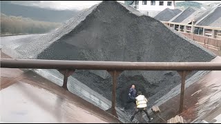 Barge unloading 3500 tons of phosphorite ore  Relaxing video [upl. by Kroy]