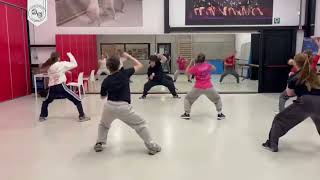 Cant Hold Us  Macklemore amp Ryan Lewis ft Ray Dalton ¦ PowerDance Workout ¦ Moving Baasrode [upl. by Sidonius99]