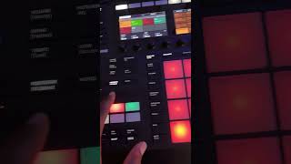 Maschine MK3  Maschine 30 beat sketch November 9th 🚀 [upl. by Pembroke436]