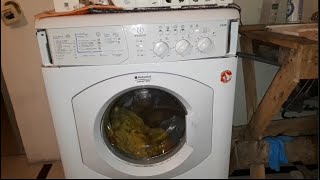 Indesit WISL 105  Program start 11 30°C [upl. by Tullius]