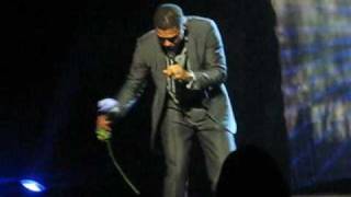 Maxwell Live Performance quotLifetimequot 111508 [upl. by Ferdie999]