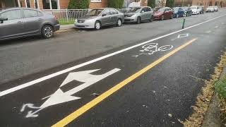 Dangerous Intersection Of Grand Boulevard Pedestrian Overpass And De Maisonneuve Boulevard 102024 [upl. by Zennas]