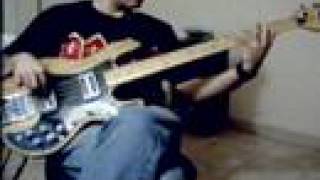 Rickenbacker 4003 vs Peavey T40 CUPIDS DEAD [upl. by Llerahc]