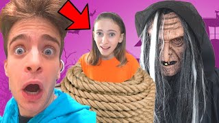 LA STREGA HA CATTURATO UNA FAN Halloween Vlog 4 [upl. by Eclud]