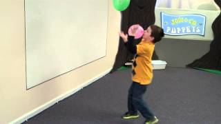 Balloon Juggle Game  Bible Verse Review for Kids Church or VBS [upl. by Paten507]