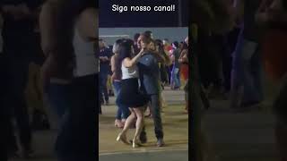 Vamos dança roça vidanaroça agro minasgerais vidareal brasil mulherbonita mudança [upl. by Trow]