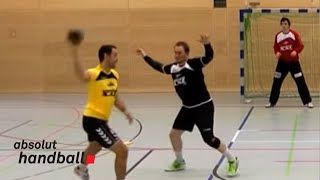 Handball  OffenseTackletraining [upl. by Annmaria]