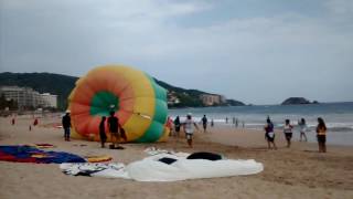 Parachute en Playa Blanca  Zihuatanejo [upl. by Peery]