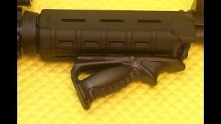 FAB Defense Pointed Foregrip [upl. by Ennovehc]