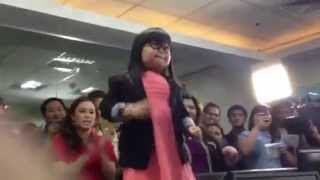 Ryzza Mae Dizon at GMA 7 Newsroom Dancing ChaCha [upl. by Hildagarde681]