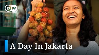 A City Tour of Jakarta  Visit Indonesias Capital [upl. by Pleasant169]