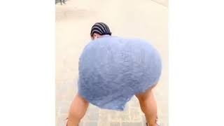 THICK NIGERIAN CHIQ TWERKING ON THE ROAD🔥 [upl. by Ayerf]