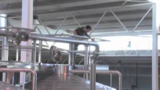 Video de prevención de riesgos laborales en las bodegas andaluzas [upl. by Keyek]